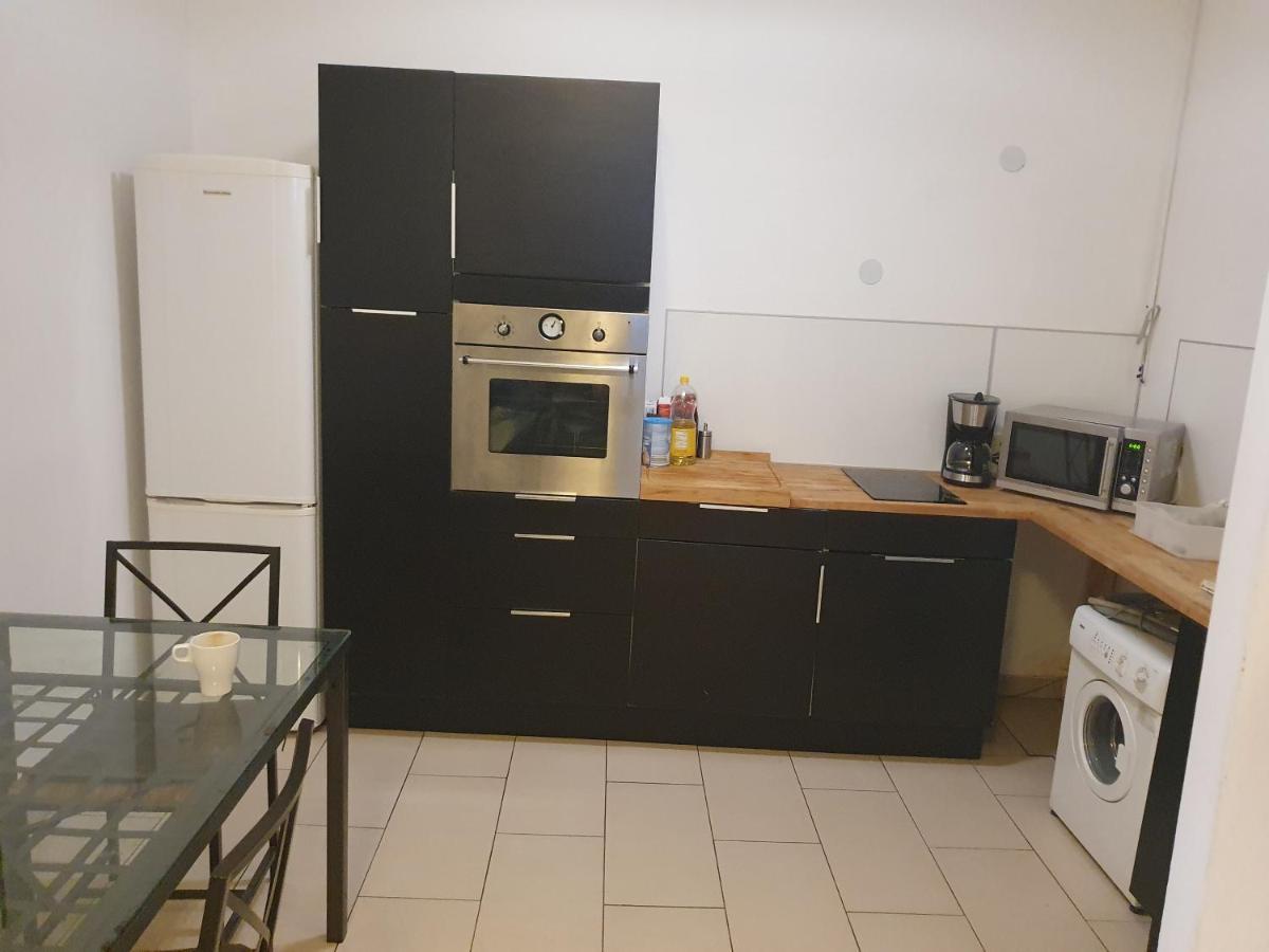Apartment Spacious Near The Center Wien